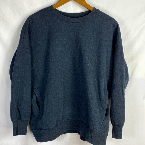 Zenana Gray Sweatshirt with Pockets. Size Large. - Picture 1 of 7